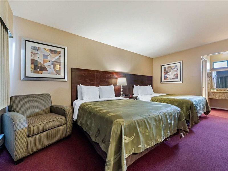 Scottish Fairway Inn Монтерей Экстерьер фото