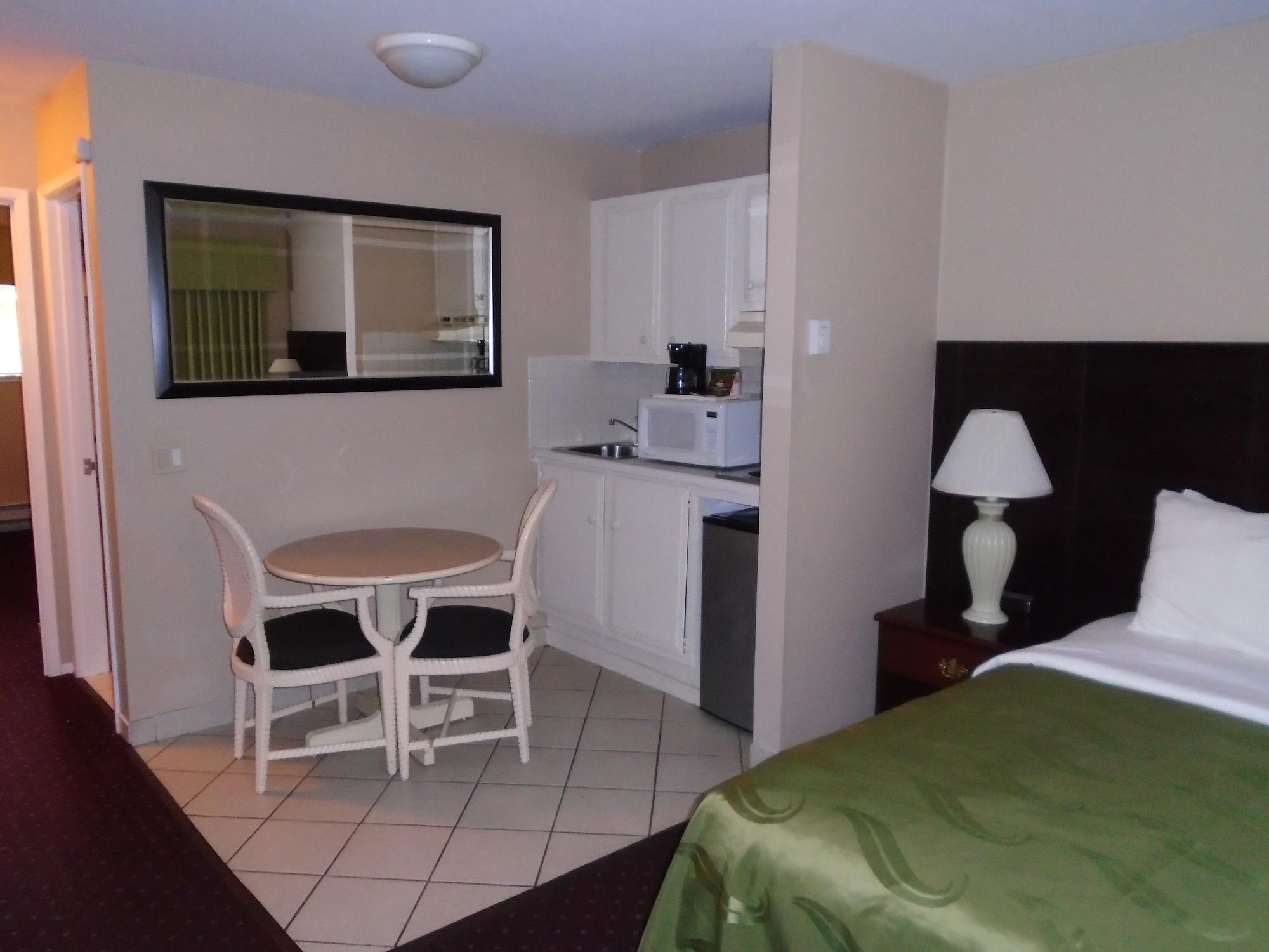 Scottish Fairway Inn Монтерей Экстерьер фото