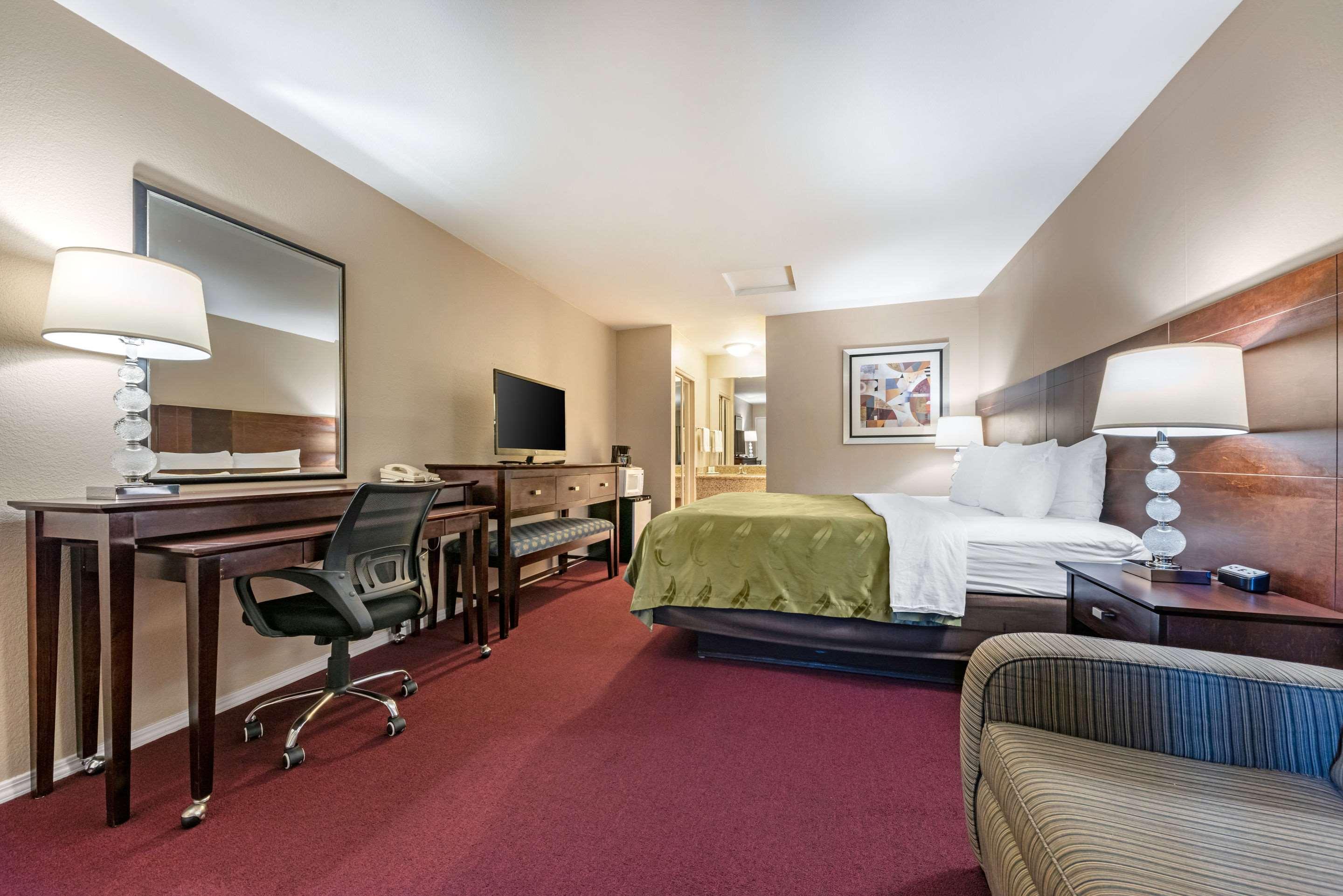 Scottish Fairway Inn Монтерей Экстерьер фото