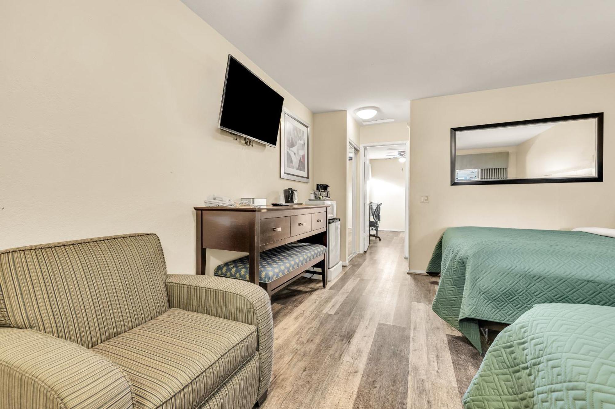 Scottish Fairway Inn Монтерей Экстерьер фото