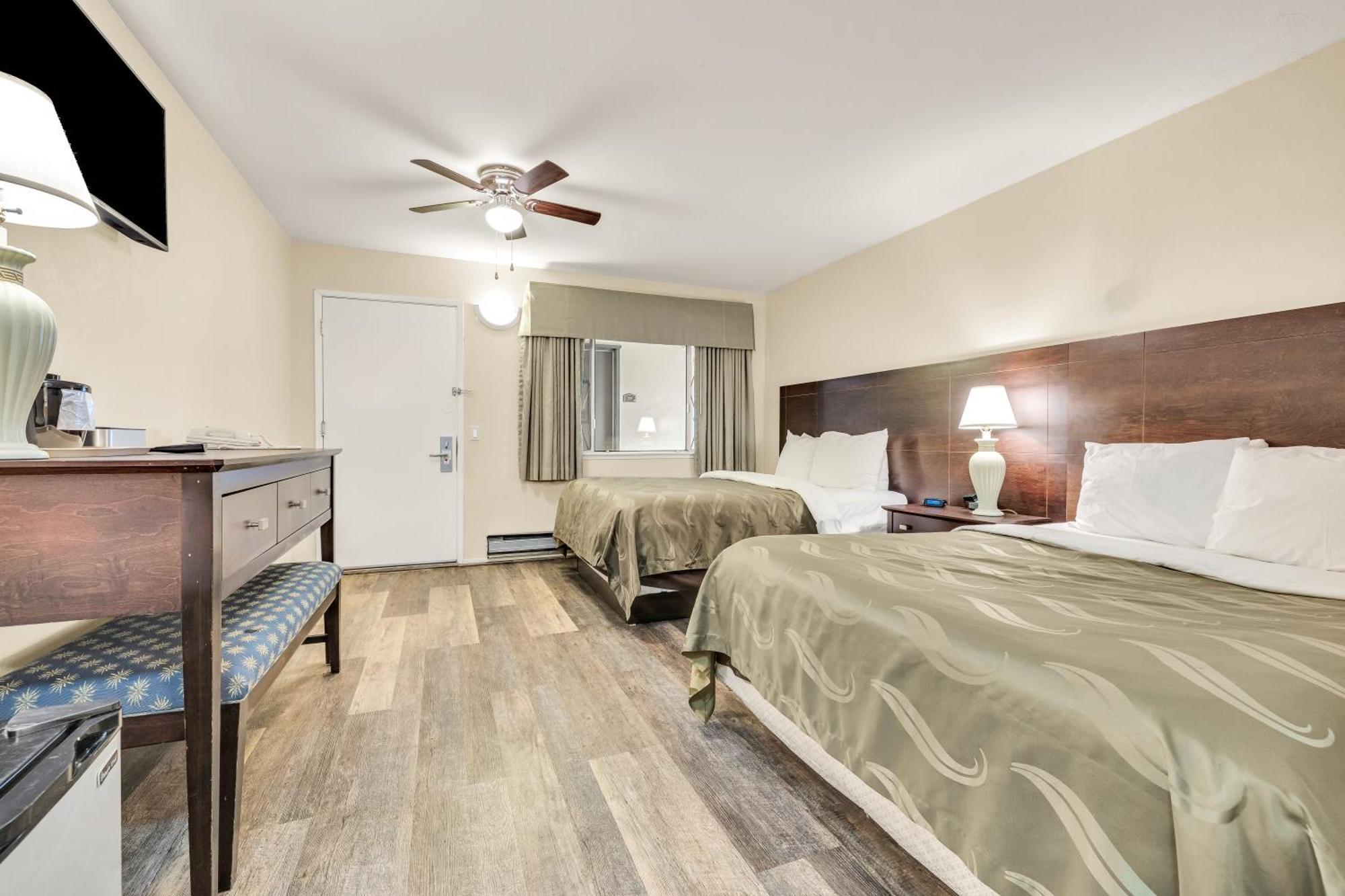 Scottish Fairway Inn Монтерей Экстерьер фото